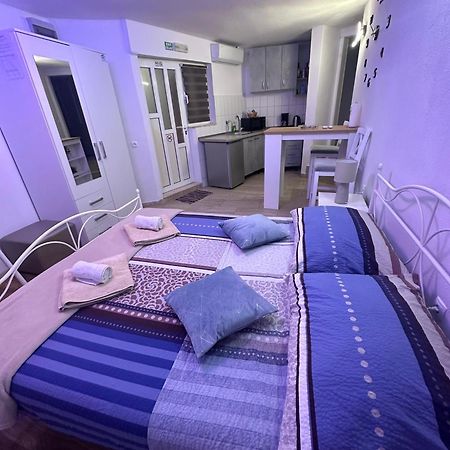 Studio Apartman M&M Split Exteriör bild