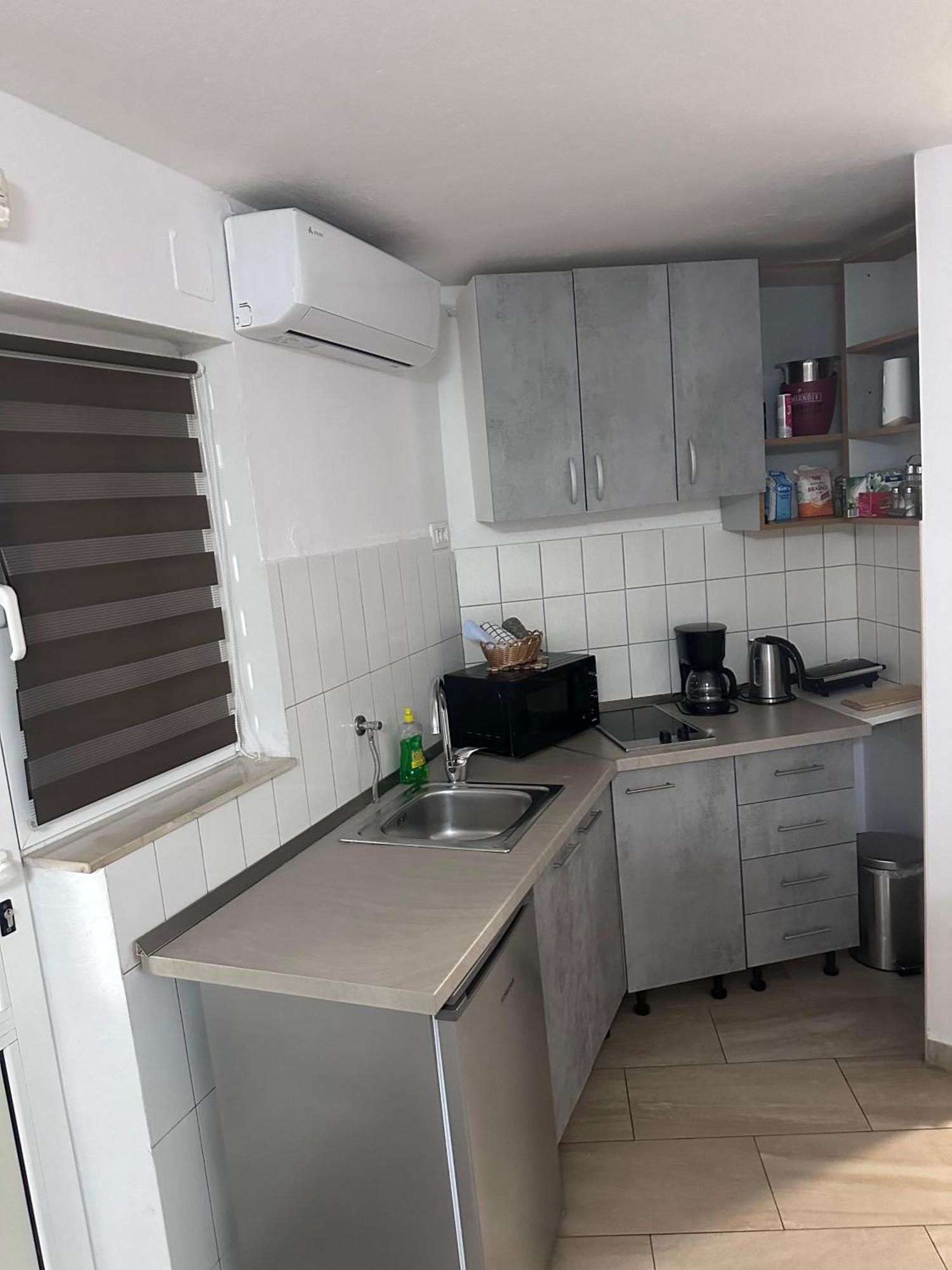 Studio Apartman M&M Split Exteriör bild