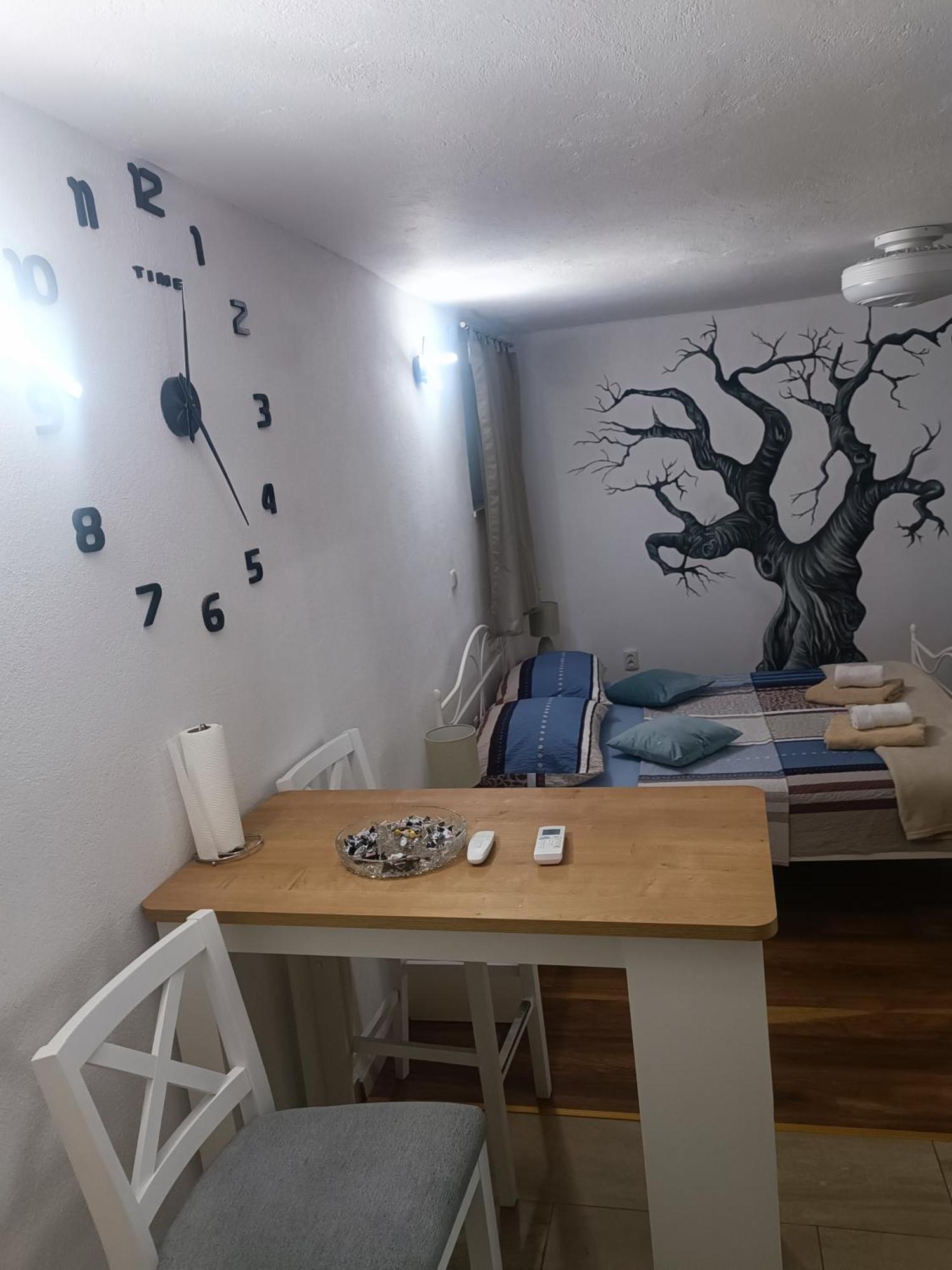 Studio Apartman M&M Split Exteriör bild
